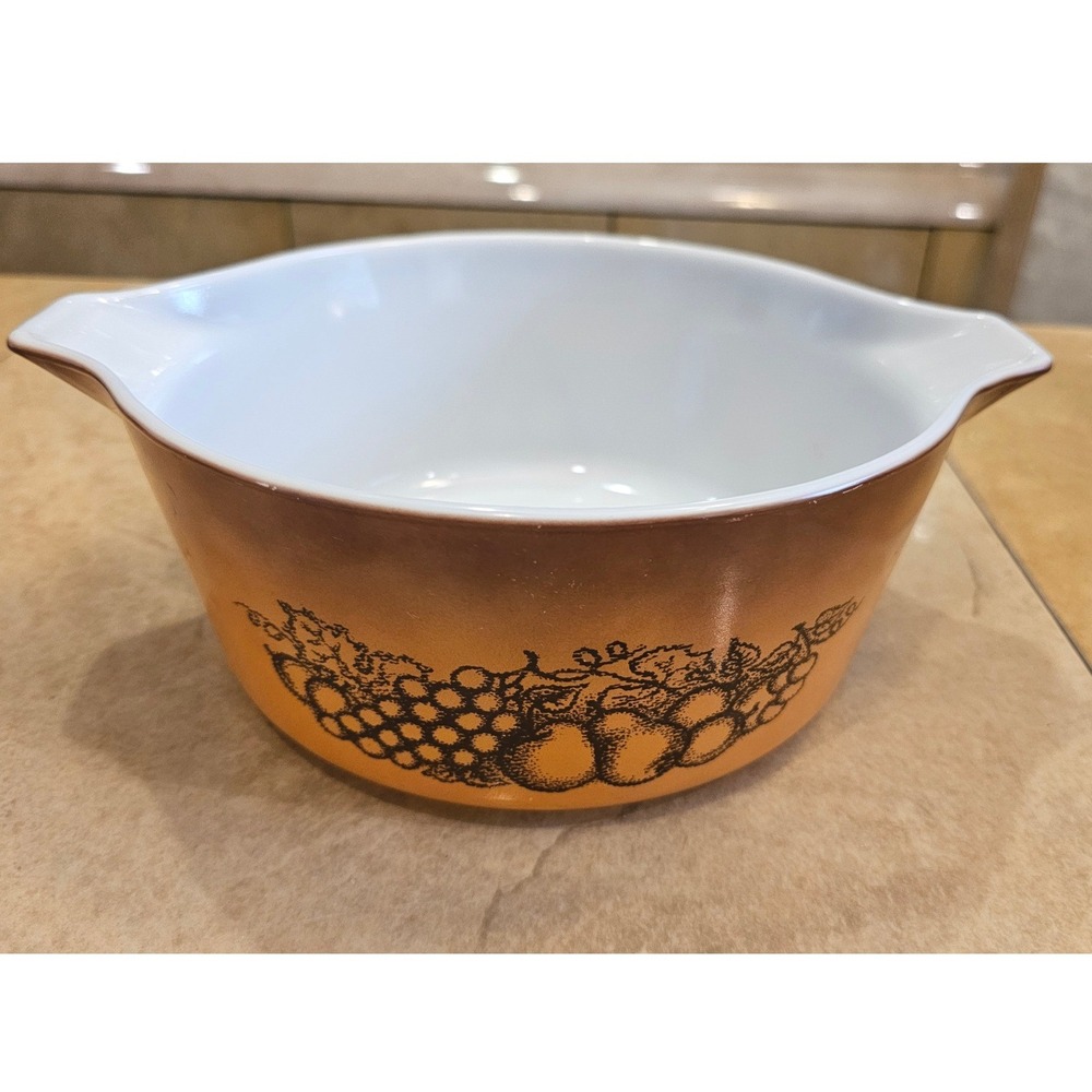 Pyrex Visions Cranberry Swirl Casserole Dish 475-B‎  2.5 Quart Round